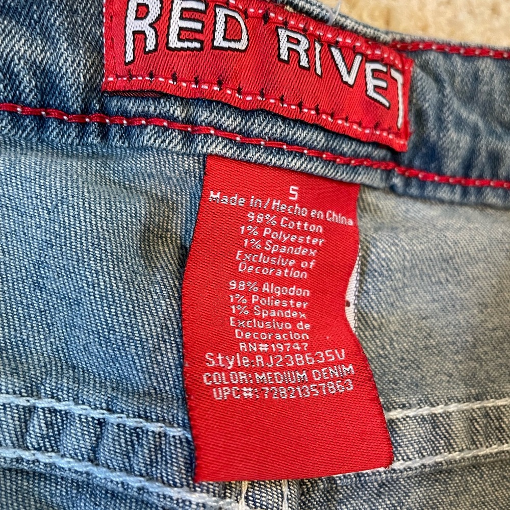 Red Rivet Wide Leg Jeans - Short - Picture 3 of 6